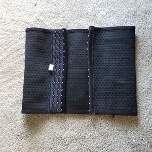 NWOT black corset